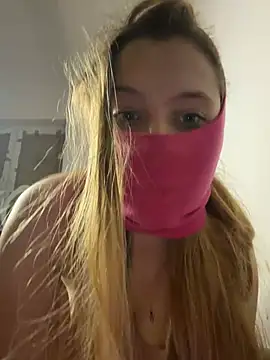 sweetylucy555 (F young) - Sex machine