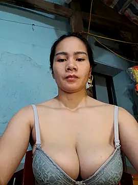 Nice_16 live cam on StripChat