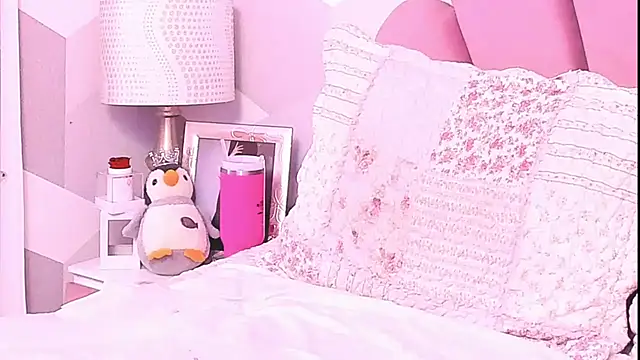 KylieMonnett webcam