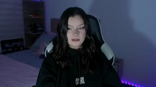 OphelianaRose33 webcam