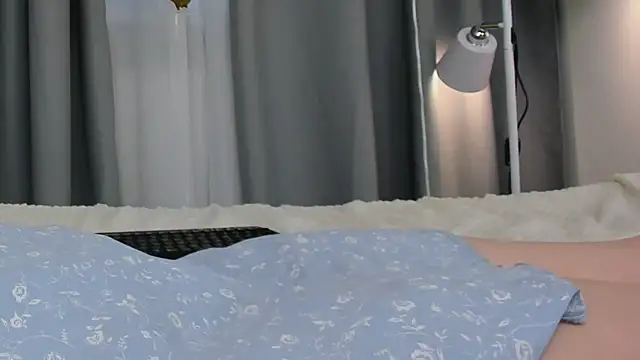 Camilla_Rowen webcam