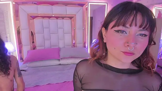 Goldentemptation_ webcam
