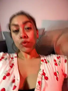 Im_sophiie webcam