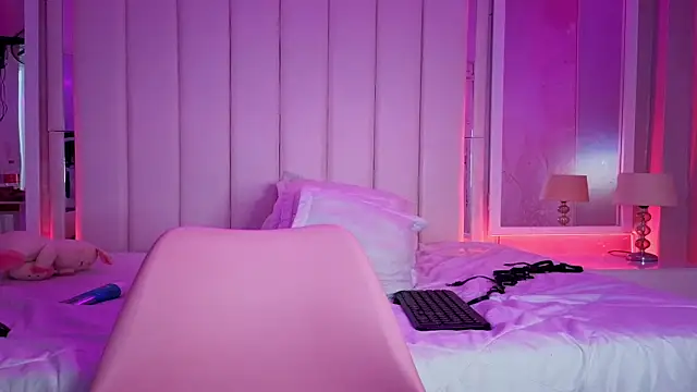 Alyana_Skinny webcam