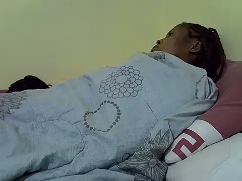 lilmomaa webcam