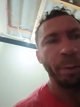 RobertoLuiz84 Live Webcam on Stripchat