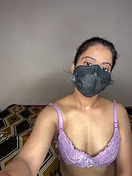 renu_leone webcam