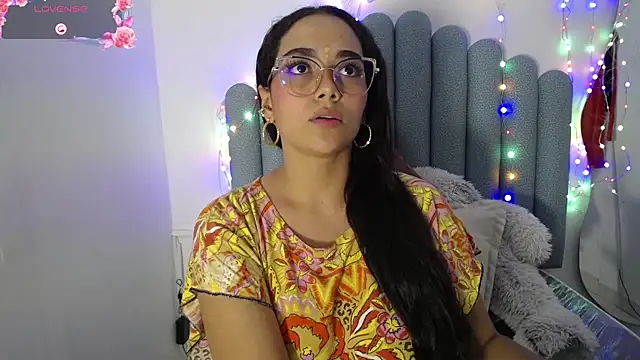 farah_samira webcam