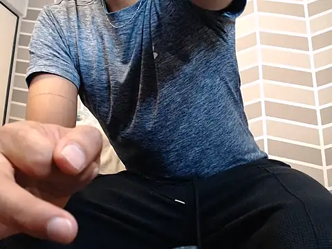 thomass1018 webcam