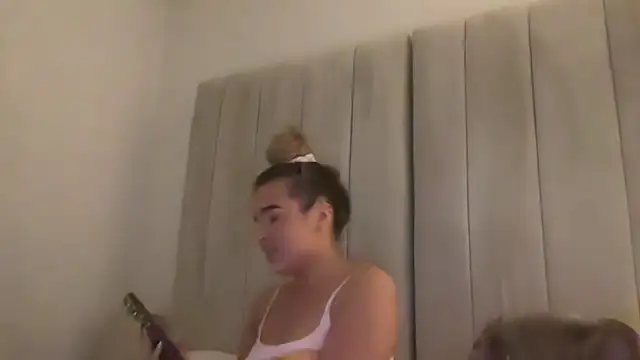 maisiesmithx live cam on StripChat