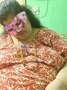tamilthanushri webcam