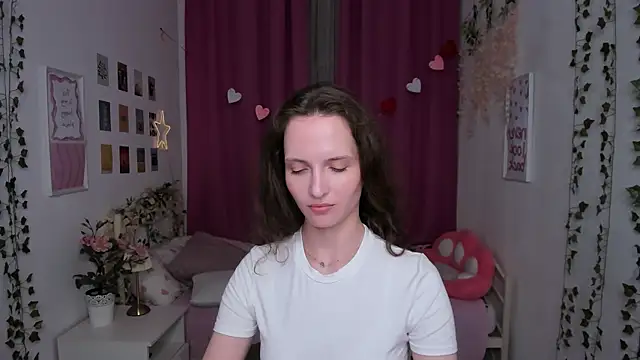Ariadna_Shy webcam