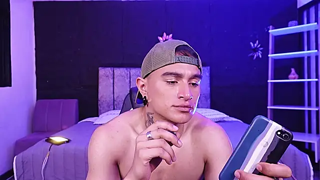 LiamDeep webcam