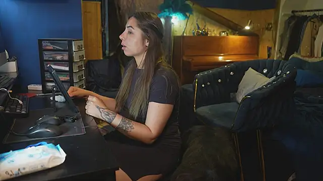 VanessaDoyle webcam