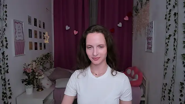 Ariadna_Shy webcam