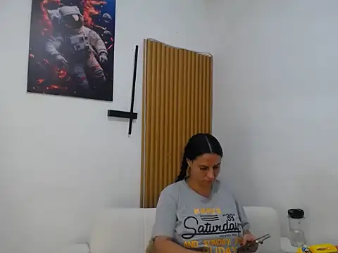 HadaraXxx webcam