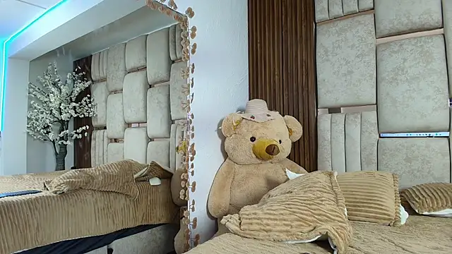 Ana__dim webcam