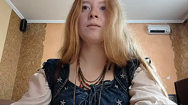 KateVibe_01 webcam