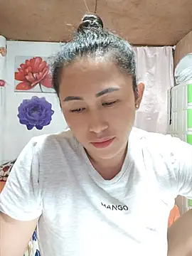 filipina_desire (F milf) - Make My Pussy CreamWetpie