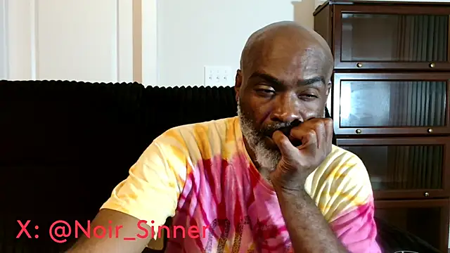 sinnernoir live cam on StripChat