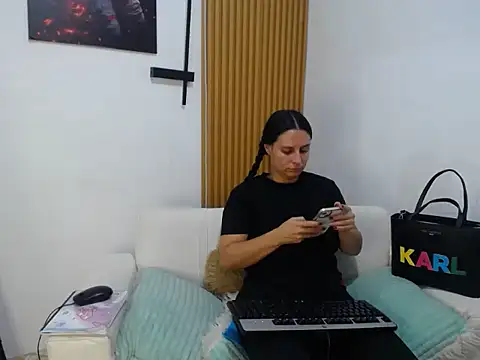 HadaraXxx webcam