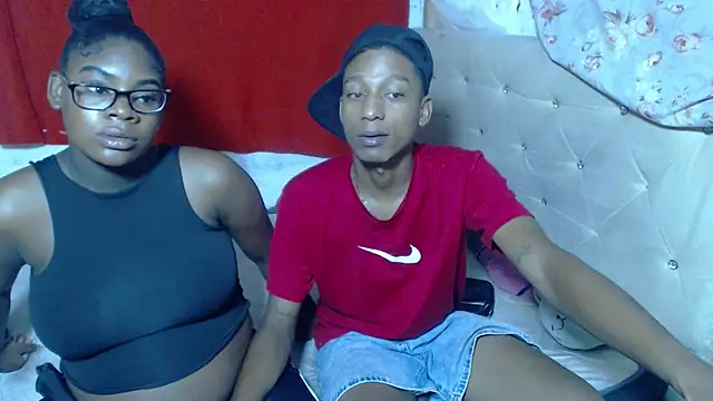 EvaxEmma live cam on StripChat