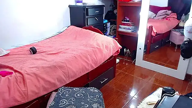 MariamGray1 webcam