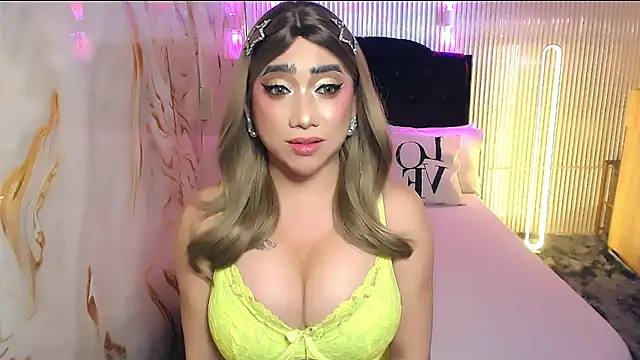 yourTsFantasyBigCock webcam
