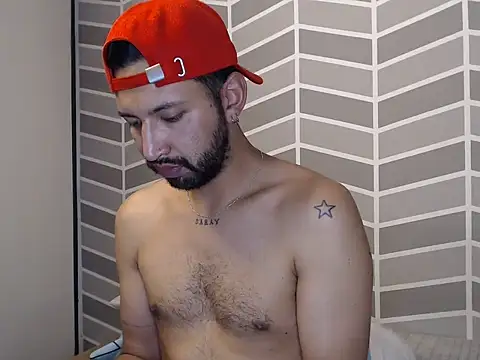 thomass1018 webcam