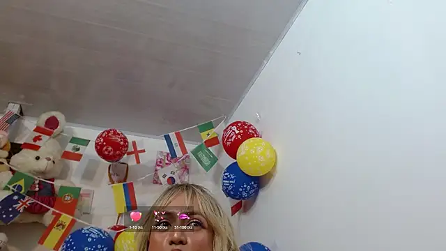 モデル: Caticatrina