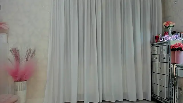 SeductiveButterfly webcam