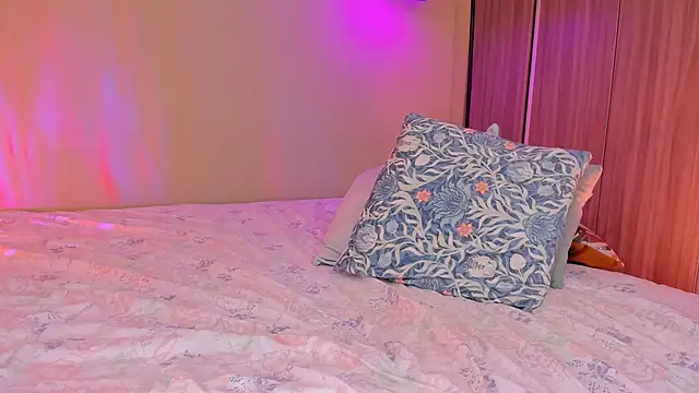 Fluffygarden webcam