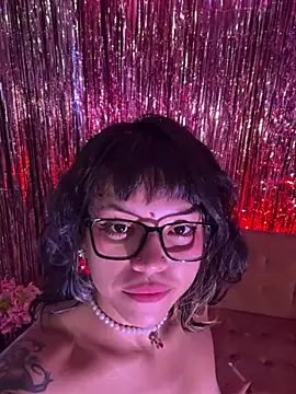 Gatalinaa111 webcam