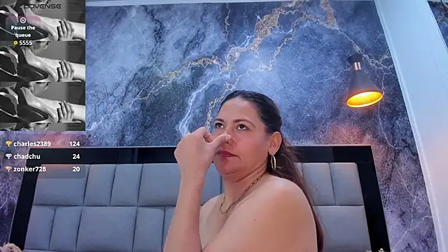 Victoria_Milf_4u webcam