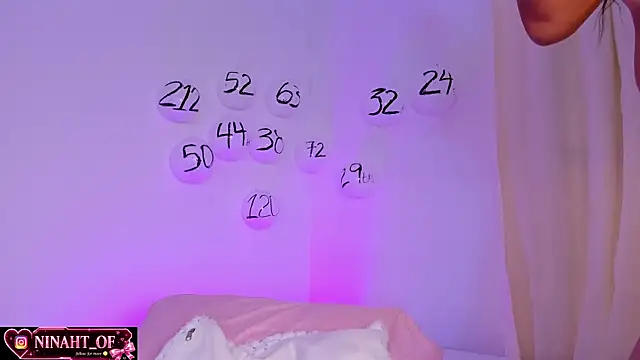 ninaht webcam