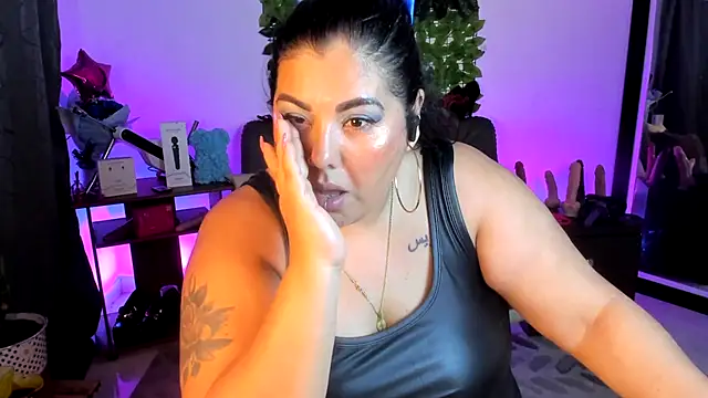 AndreaKinky webcam