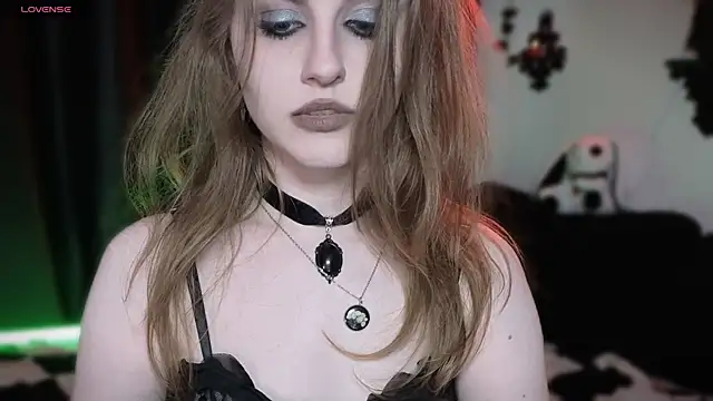 EllieMori_