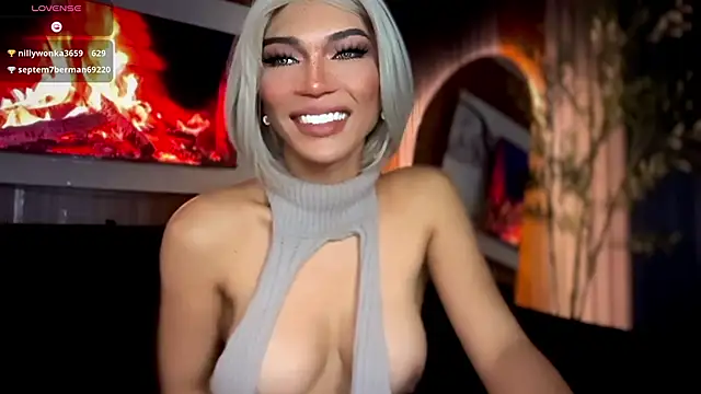 Maria_Manika