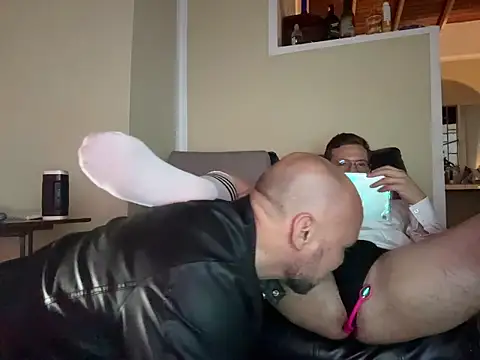 Neil_and_isaac webcam
