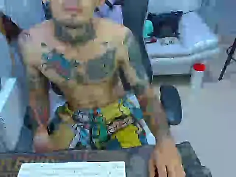 Boy_tatto77 webcam