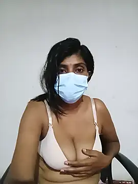 Amisha-35 webcam