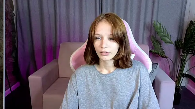 AliceJohansone webcam