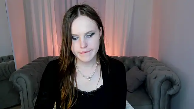 EffieMinki webcam