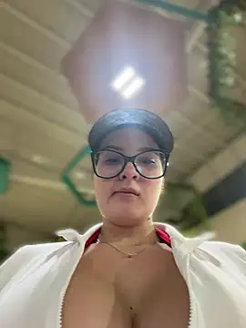 GabyMejiaa's live cam