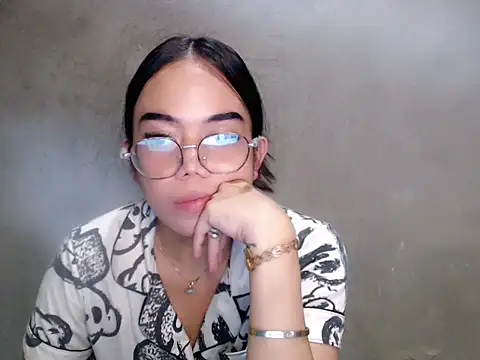Urbabydollxxx webcam