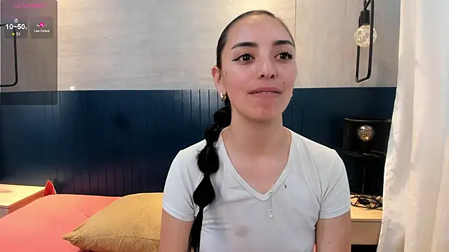 Violeta_Harlow webcam