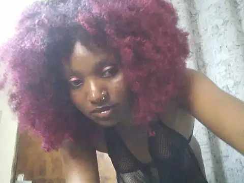 Cherrysexxi webcam