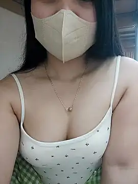 Laurie369 webcam