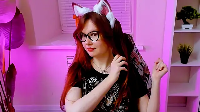 CarolGiggly webcam