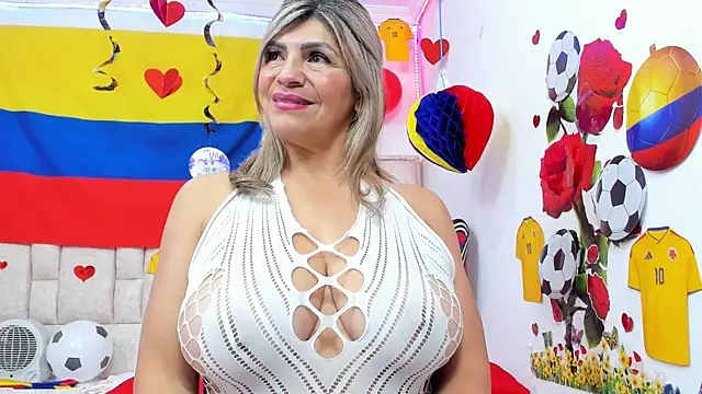 Celeste_Lincon webcam